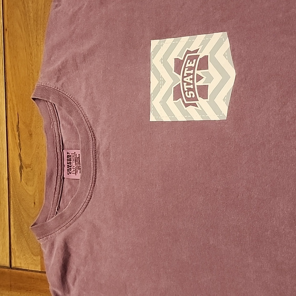 Ladies Mississippi State tshirt: large